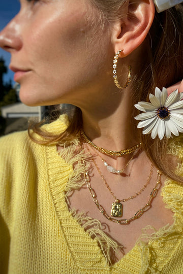 LUSTER NECKLACE